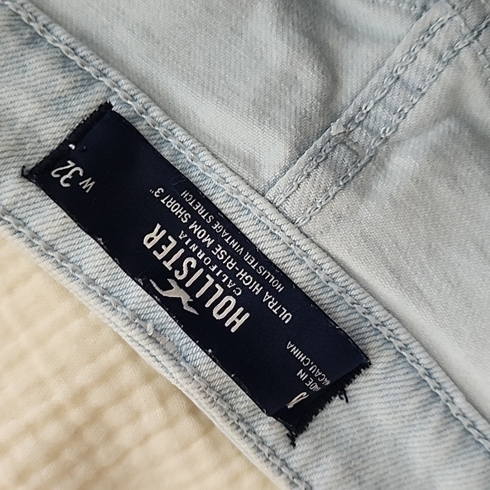 Hollister Two-Tone Light & Medium Blue Patchwork Denim Shorts - Picture 7 of 7